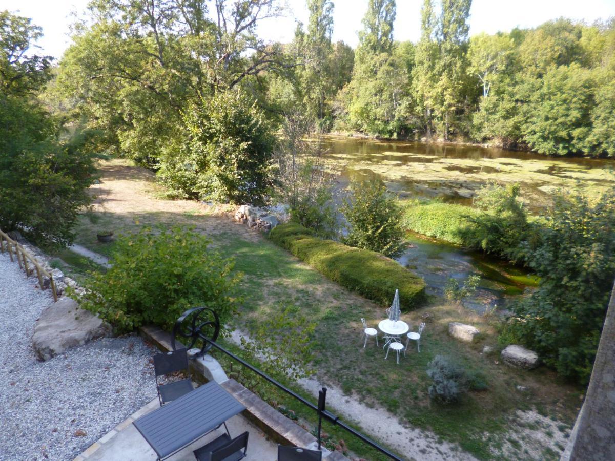 Bed and Breakfast Le Moulin De Cors Oulches Экстерьер фото