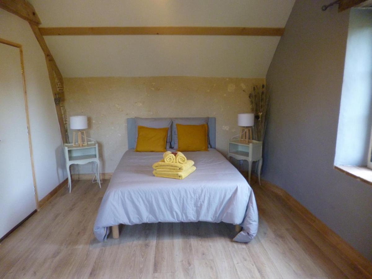 Bed and Breakfast Le Moulin De Cors Oulches Экстерьер фото